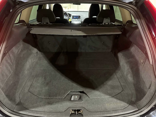Volvo xc60 2.0 d4 5-cilinder momentum 163pk 2012, kt-999-x - afbeelding 29 van  43