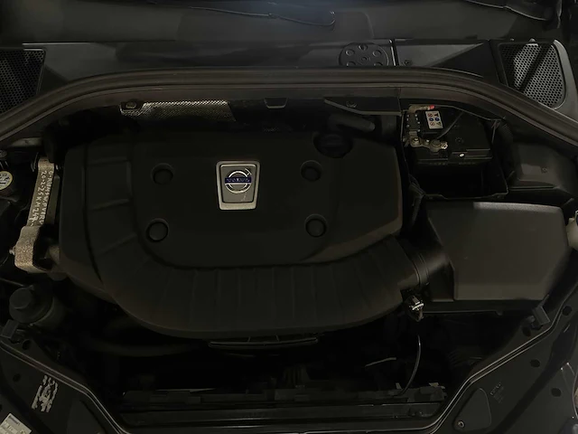 Volvo xc60 2.0 d4 5-cilinder momentum 163pk 2012, kt-999-x - afbeelding 37 van  43