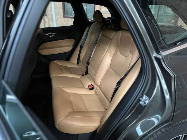 Volvo xc60 2.0 d4 awd inscription 190pk 2018 (origineel-nl), rv-770-d - afbeelding 53 van  65