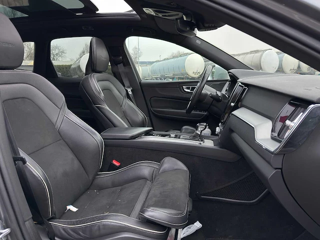 Volvo xc60 2.0 d4 awd inscription car 2019 | n-812-dl - afbeelding 29 van  38