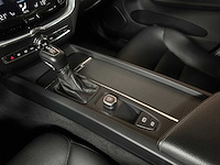 Volvo xc60 2.0 d4 awd momentum 190pk 2017, p-666-db - afbeelding 20 van  54