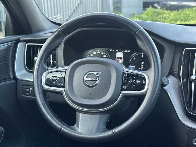 Volvo xc60 2.0 d5 awd inscription 2019 | j-128-tz - afbeelding 9 van  37