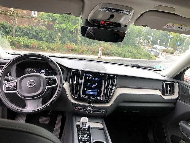 Volvo xc60 2.0 recharge t6 awd inscription | 71-32-71 - afbeelding 3 van  26