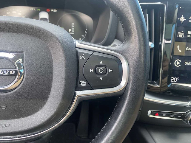 Volvo xc60 2.0 t8 te awd inscription | l-603-np - afbeelding 13 van  32