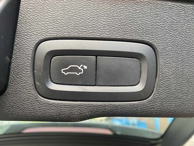 Volvo xc60 2.0 t8 te awd inscription | l-603-np - afbeelding 20 van  32