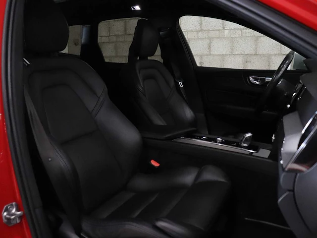 Volvo xc60 2.0 t8 twin engine awd inscription 2018 - afbeelding 5 van  44