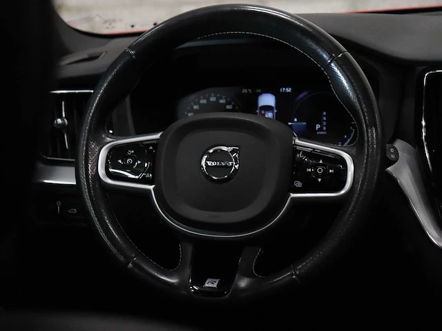 Volvo xc60 2.0 t8 twin engine awd inscription 2018 - afbeelding 17 van  44