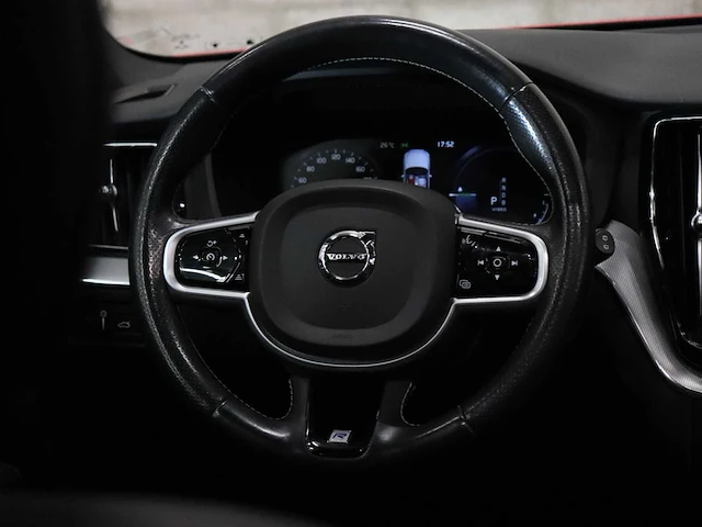 Volvo xc60 2.0 t8 twin engine awd inscription 2018 - afbeelding 18 van  44