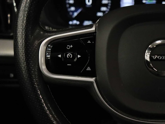 Volvo xc60 2.0 t8 twin engine awd inscription 2018 - afbeelding 26 van  44