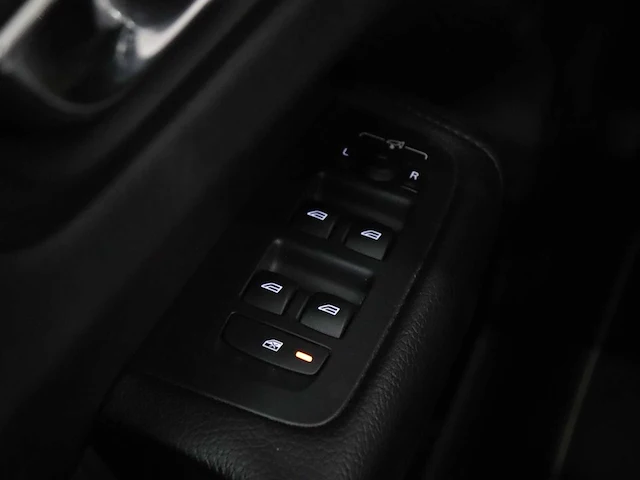 Volvo xc60 2.0 t8 twin engine awd inscription 2018 - afbeelding 27 van  43