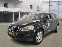 Volvo xc60 2.4 d5 awd summum , ; 31-kbb-1 - afbeelding 1 van  23