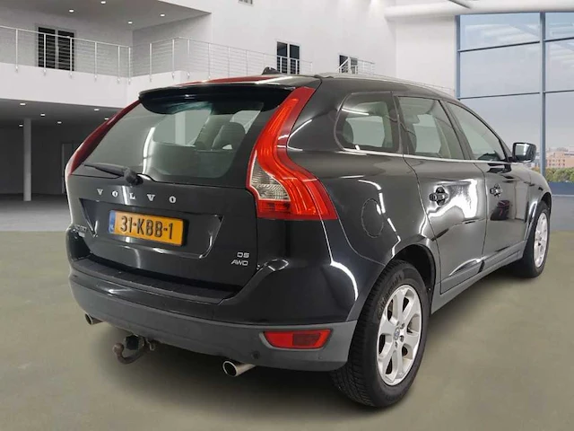Volvo xc60 2.4 d5 awd summum , ; 31-kbb-1 - afbeelding 17 van  23