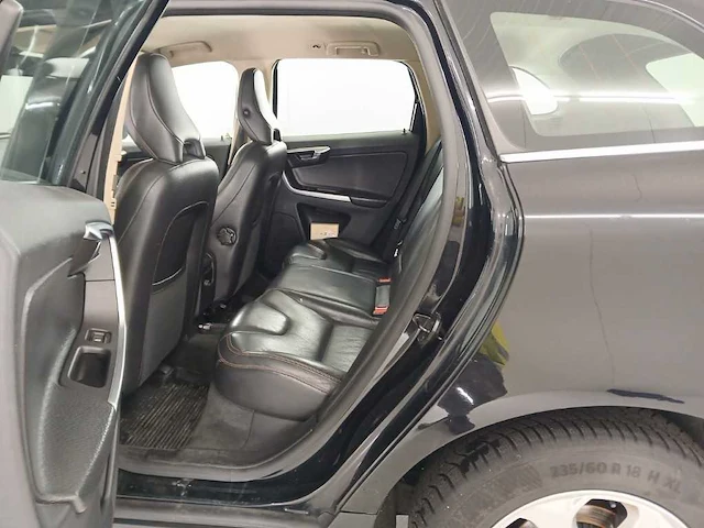 Volvo xc60 2.4 d5 awd summum , ; 31-kbb-1 - afbeelding 20 van  23