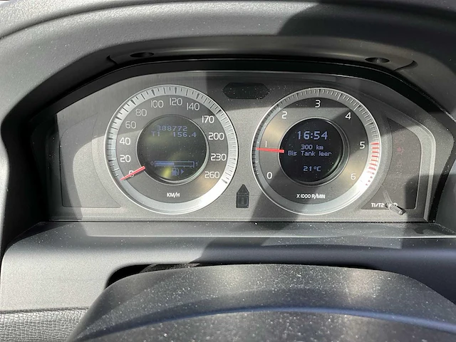 Volvo xc60 2.4 momentum - personenauto - afbeelding 3 van  13