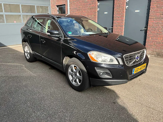 Volvo xc60 2.4 momentum - personenauto - afbeelding 7 van  13