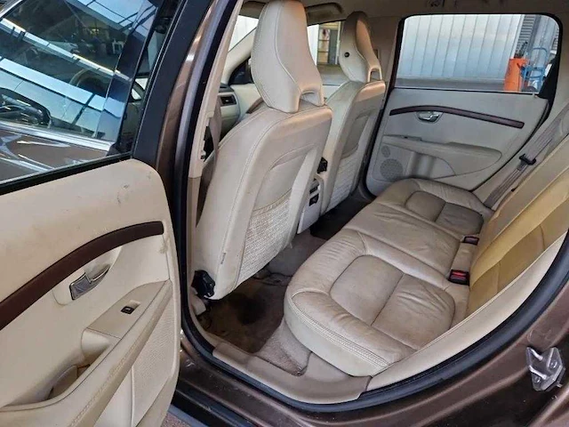 Volvo xc70 2.0 d4 fwd nordic automaat; 1-snd-17 - afbeelding 2 van  20