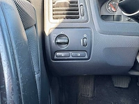 Volvo xc70 2.4 d5 automaat, 35-xl-jh - afbeelding 15 van  18