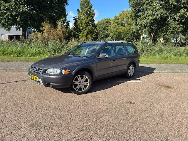 Volvo xc70 2.4 d5 automaat, 35-xl-jh - afbeelding 1 van  18