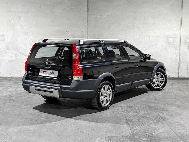 Volvo xc70 2.4 d5 momentum -automaat- 185pk 2007, 32-gff-8 youngtimer - afbeelding 2 van  39