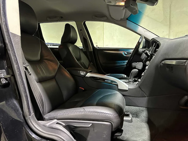Volvo xc70 2.4 d5 momentum -automaat- 185pk 2007, 32-gff-8 youngtimer - afbeelding 31 van  39