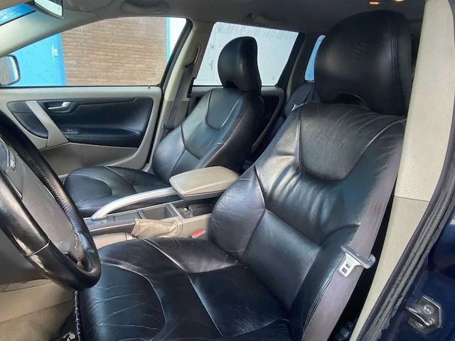 Volvo xc70 2.5 t geartronic comfort line 2002 | 76-ld-bn i - afbeelding 27 van  31