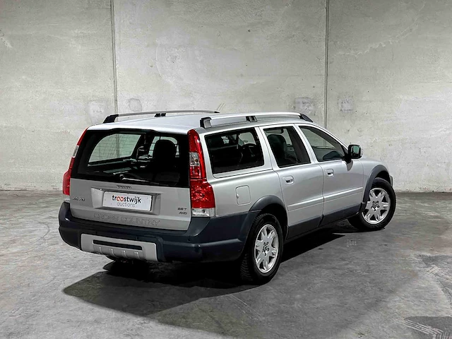 Volvo xc70 2.5 t momentum 209pk 2006, 84-tk-vn - afbeelding 4 van  41