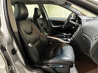 Volvo xc70 2.5 t momentum 209pk 2006, 84-tk-vn - afbeelding 33 van  41