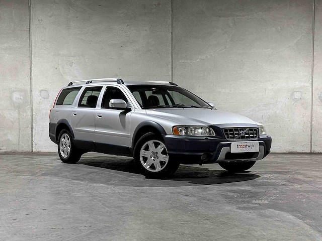 Volvo xc70 2.5 t momentum 209pk 2006, 84-tk-vn - afbeelding 39 van  41