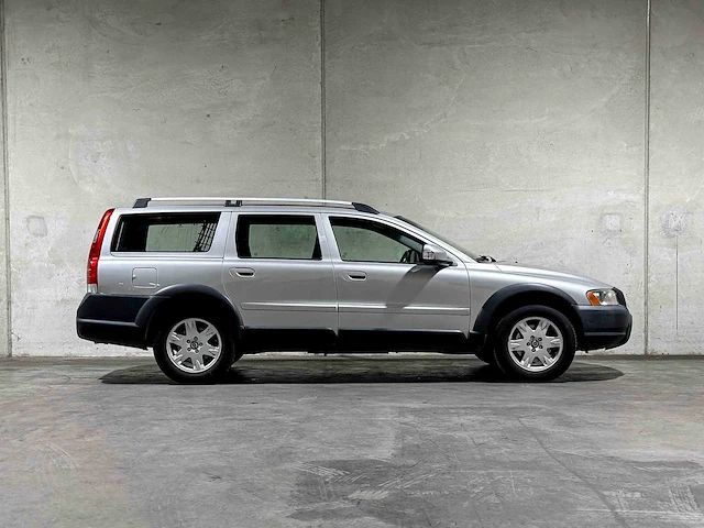 Volvo xc70 2.5 t momentum 209pk 2006, 84-tk-vn - afbeelding 41 van  41
