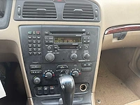 Volvo xc70 2.5 t momentum automaat, k-018-zp - afbeelding 5 van  22