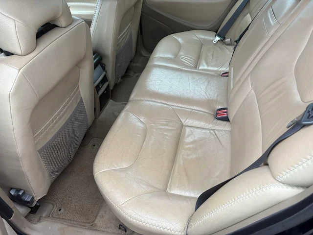 Volvo xc70 2.5 t momentum automaat, k-018-zp - afbeelding 10 van  22