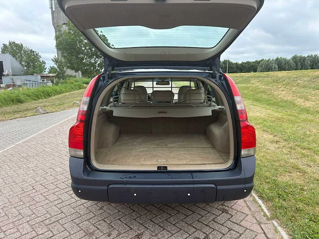 Volvo xc70 2.5 t momentum automaat, k-018-zp - afbeelding 20 van  22