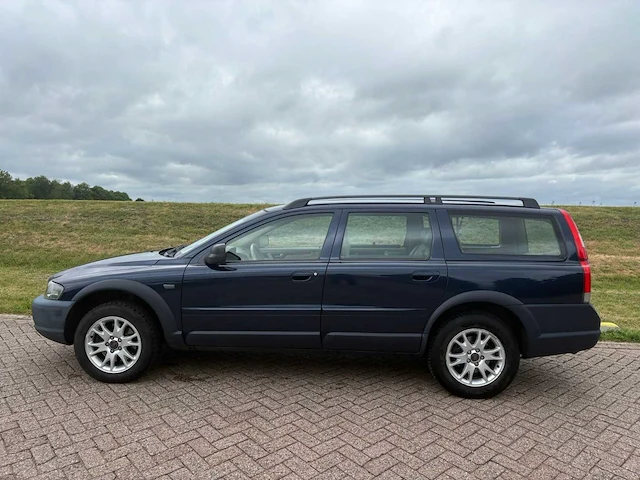 Volvo xc70 2.5 t momentum automaat, k-018-zp - afbeelding 22 van  22