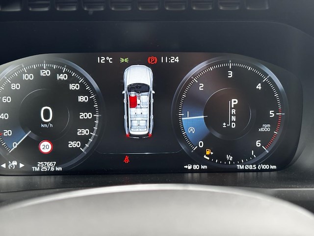 Volvo xc90 2.0 d5 4wd momentum 7pl.adblue(eu6d-t 235 at, 2017 - afbeelding 2 van  27