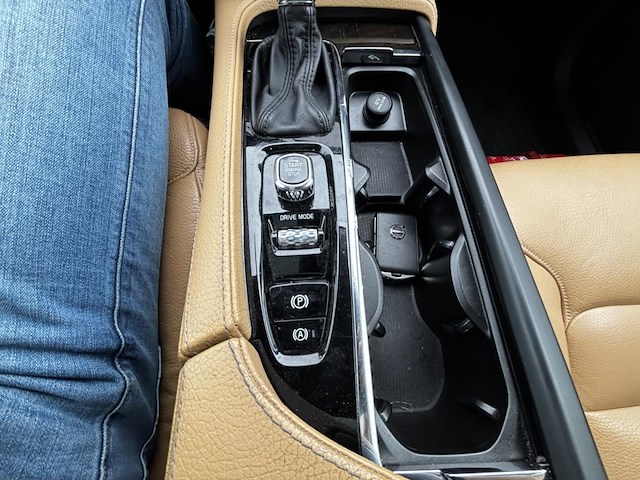 Volvo xc90 2.0 d5 4wd momentum 7pl.adblue(eu6d-t 235 at, 2017 - afbeelding 6 van  27