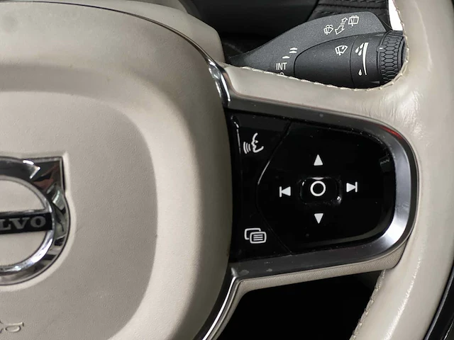 Volvo xc90 2.0 t8 te awd inscription 7-p 320pk 2015 (origineel-nl), hj-292-f - afbeelding 20 van  49