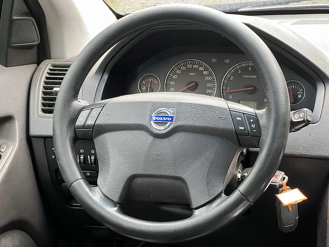 Volvo xc90 2.5 t | 18-ns-pr i - afbeelding 8 van  32