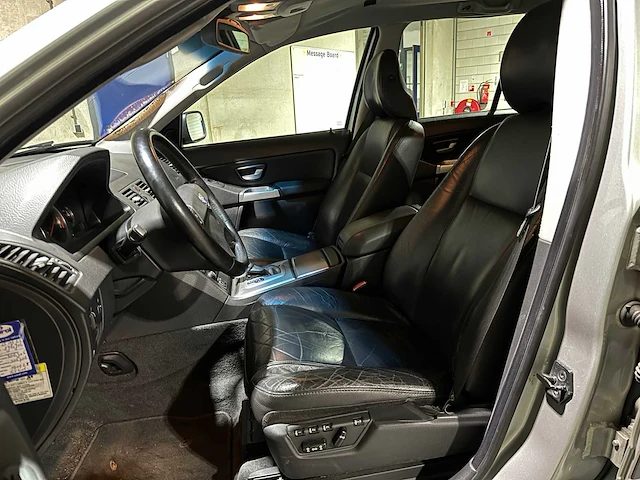 Volvo xc90 2.5 t summum 209pk 2005, 61-pv-jb youngtimer - afbeelding 26 van  42