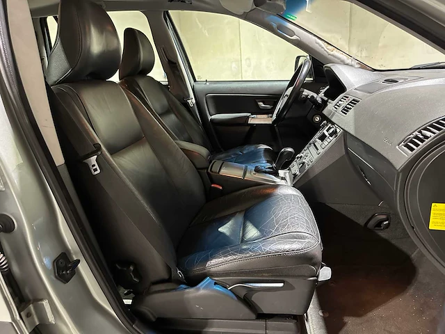 Volvo xc90 2.5 t summum 209pk 2005, 61-pv-jb youngtimer - afbeelding 35 van  42