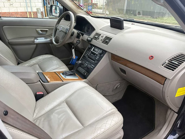 Volvo xc90 2.9 t6 momentum automaat, 92-jft-7 - afbeelding 13 van  28