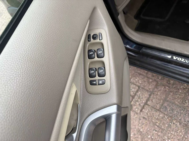 Volvo xc90 2.9 t6 momentum automaat, 92-jft-7 - afbeelding 22 van  28