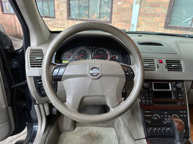 Volvo xc90 4.4 v8 315pk 2005 youngtimer - afbeelding 13 van  43