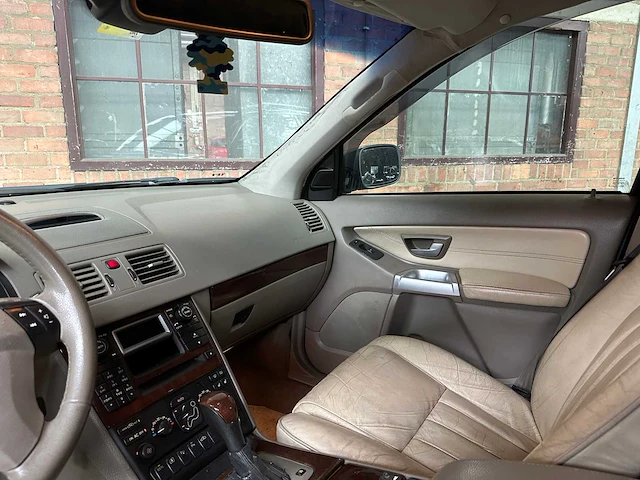 Volvo xc90 4.4 v8 315pk 2005 youngtimer - afbeelding 14 van  43