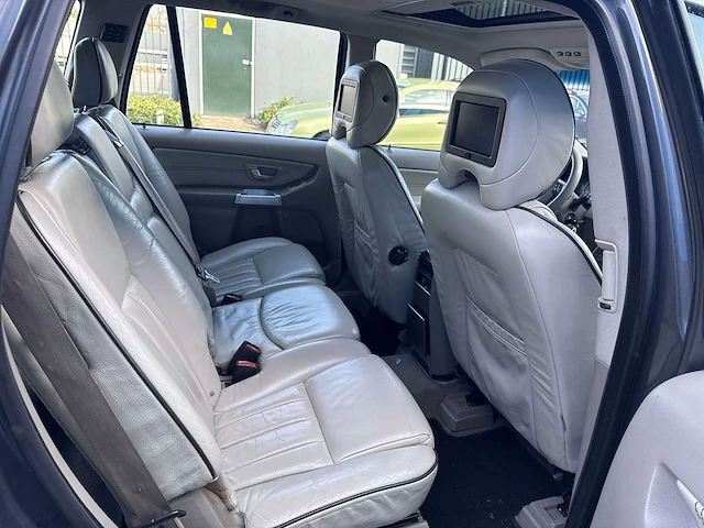 Volvo xc90 4.4 v8 executive car 2005 | 98-rf-ld i - afbeelding 19 van  31