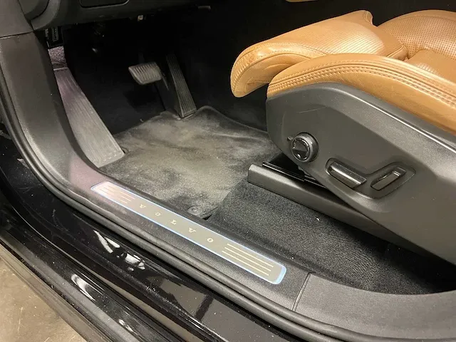 Volvo xc90 t8 plug-in hybrid 407pk awd inscription twin engine 2015 (origineel-nl), hk-334-j - afbeelding 31 van  60