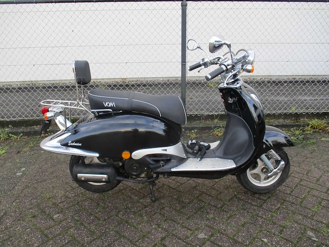Vom bella - bromscooter - exclusieve retro - scooter - afbeelding 9 van  12