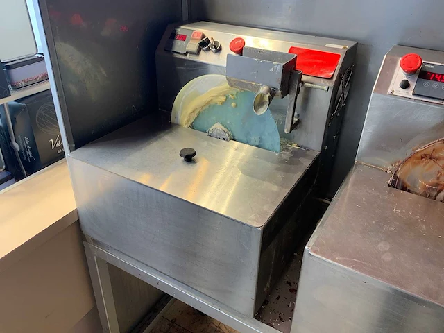Vomachoc 20 mouleermachine - afbeelding 1 van  4