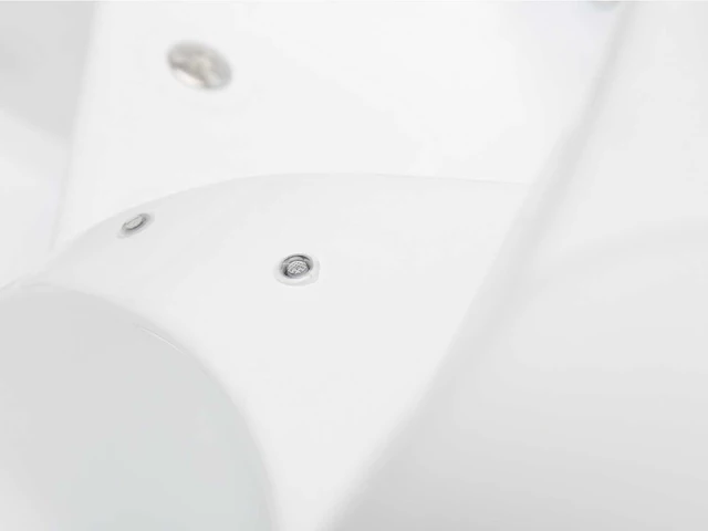 Vonato - milaro - 5-persoons met 3 ligplaatsen - jacuzzi en buitenspa - afbeelding 4 van  21
