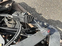 Voorlader aanbouw bevestiging - afbeelding 6 van  7