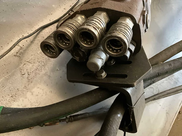 Voorlader hydraulische stuurventiel met joystick - voorladers en accessoires - afbeelding 10 van  11